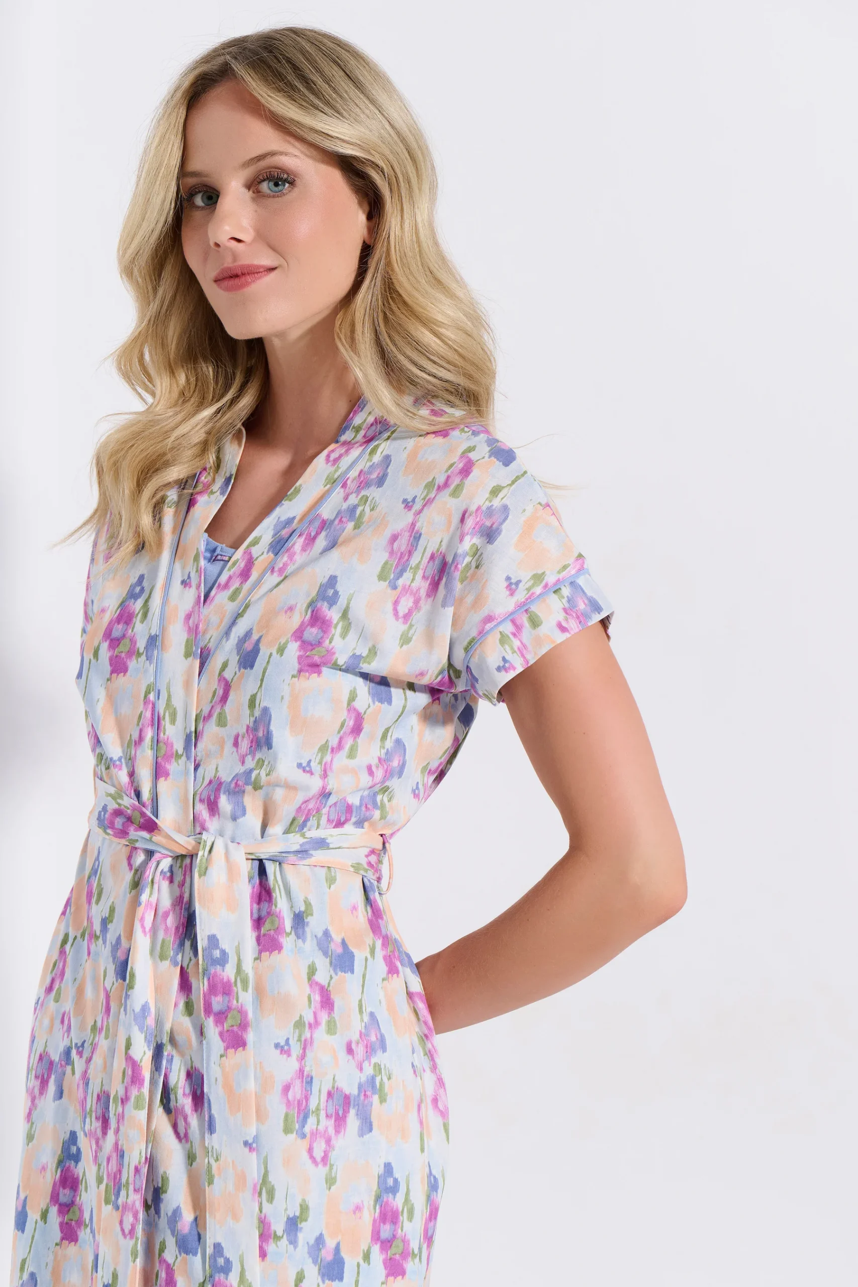 8210_50f3d67a-4425-49d6-83a3-4b57e31e558d